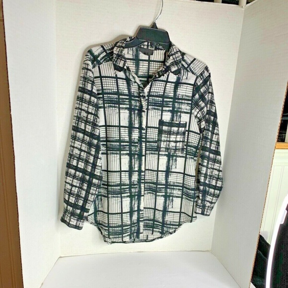 Top Shop TOPSHOP Womens Sz 8 Black White Long Sleeve Shirt Button Up Top 100% Po - Picture 1 of 3